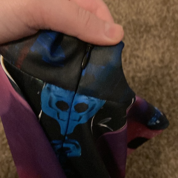 Space Themed Bodysuit Size L - Picture 6 of 6